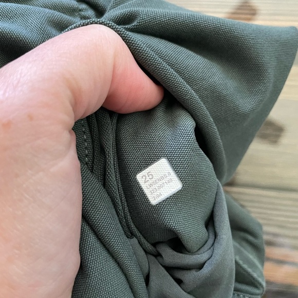 Lululemon Athletica cargo pants - Picture 9 of 9